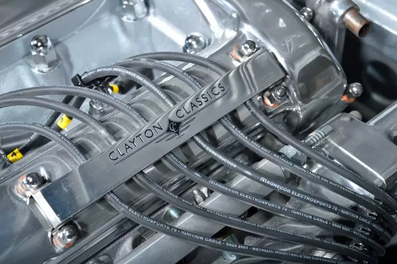 Clayton Classics engine and fuel injection unit