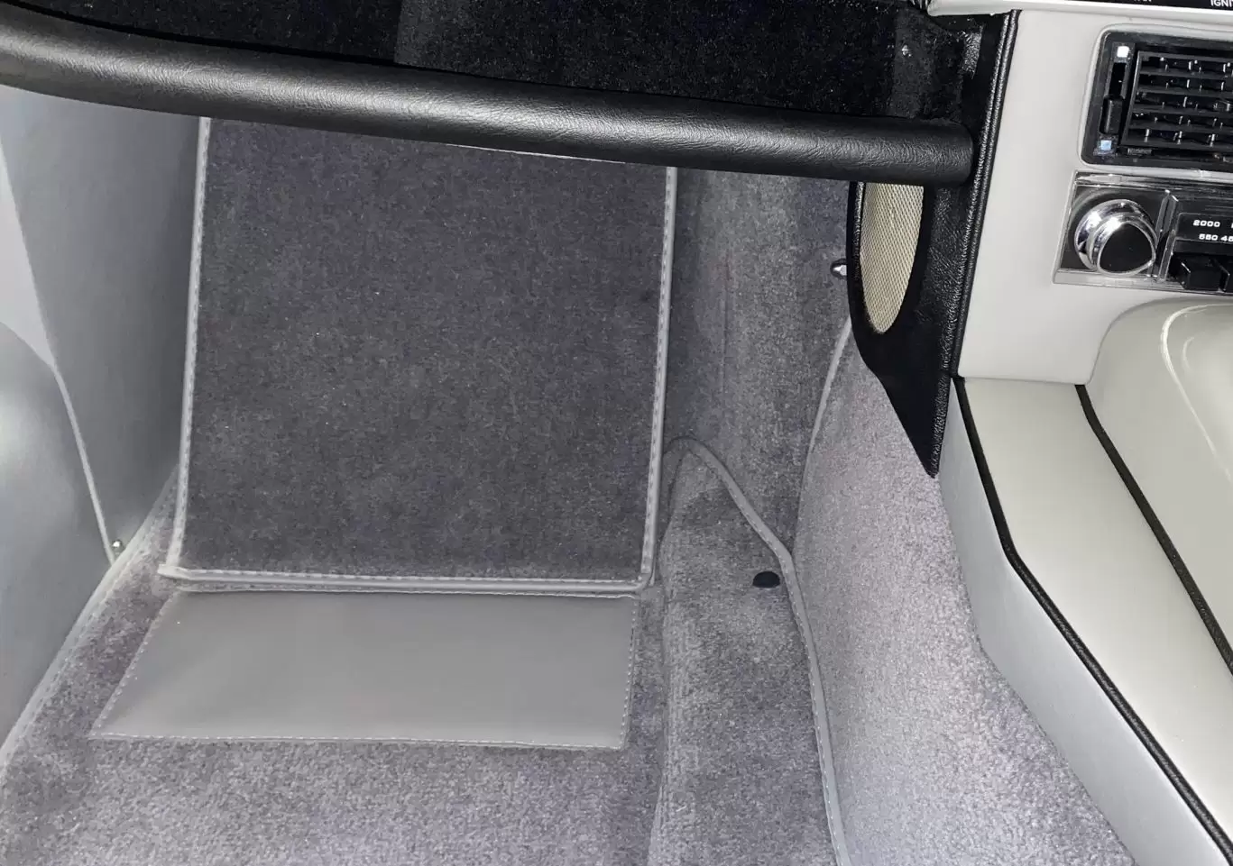 Jaguar E Type footwell system