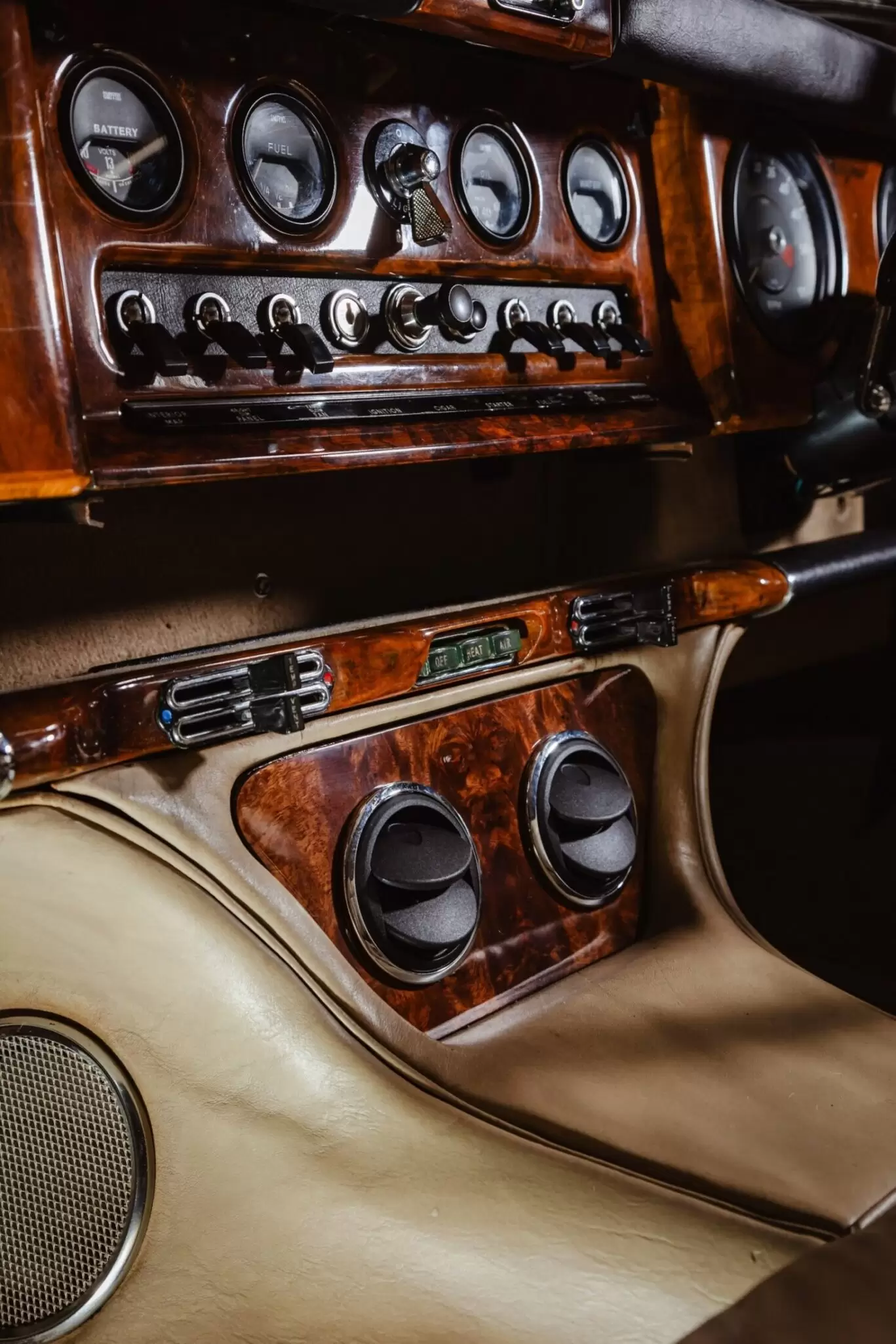 Interior including heating system